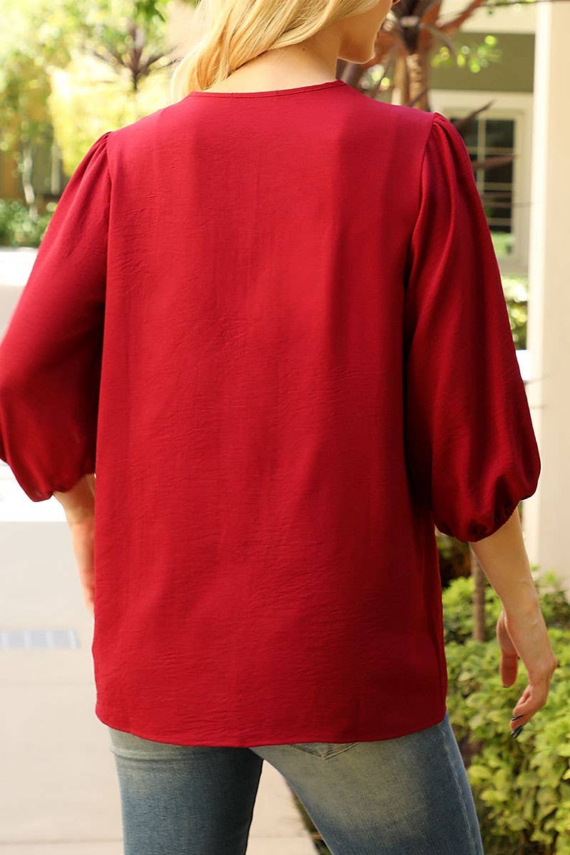 V-NECK BAND ELASTIC TUNNEL SLEEVE WOVEN TOP: