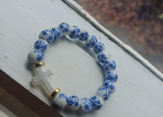 Kids cross bracelet