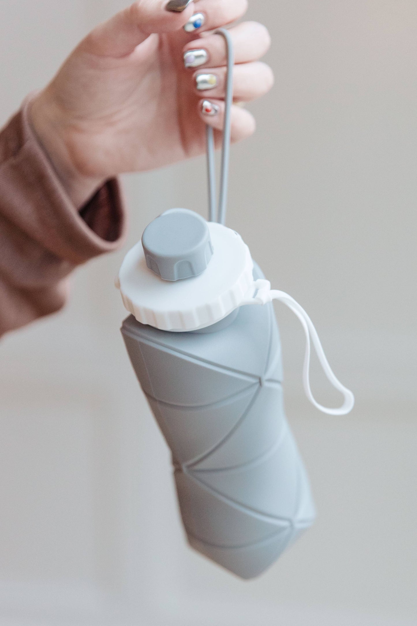 Collapsing Silicone Water Bottle in Diamond Gray: OS